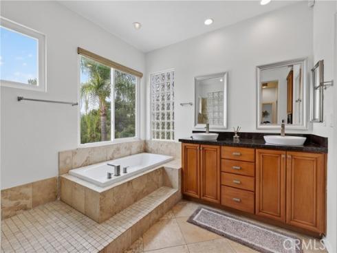 988  Spyglass   Place, Placentia, CA