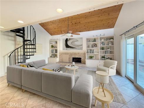 2123  Earnshaw   Drive, Placentia, CA