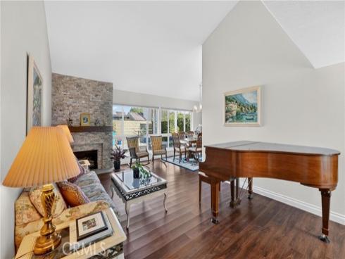 237  Bagnall  , Placentia, CA