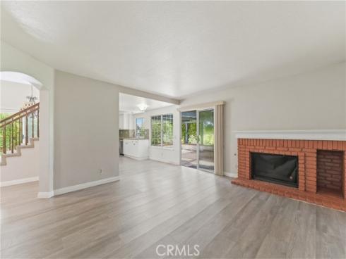 1000  Henrietta  , Placentia, CA