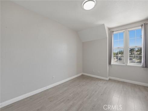 1000  Henrietta  , Placentia, CA