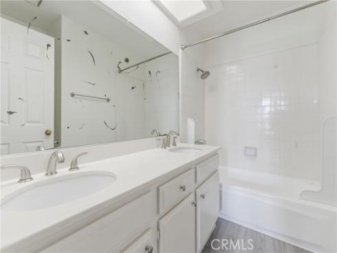 1000  Henrietta  , Placentia, CA