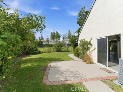 1000  Henrietta  , Placentia, CA