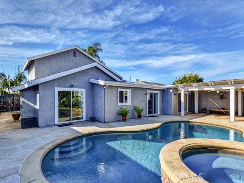 1126  Naples  , Placentia, CA