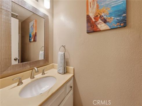 304  Molokai  , Placentia, CA