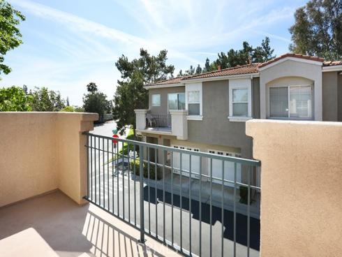 114  Byrnes  , Placentia, CA