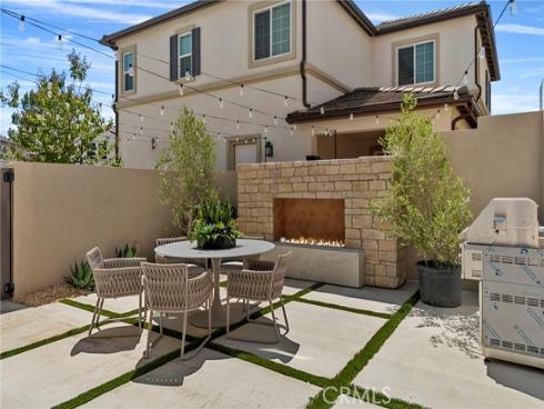 578  Patten  , Placentia, CA