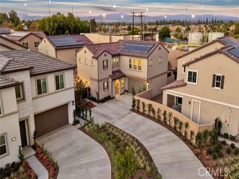 578  Patten  , Placentia, CA