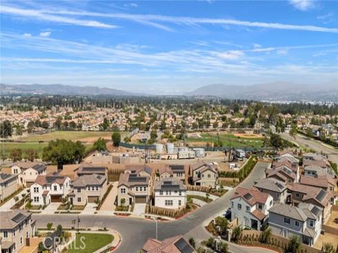 578  Patten  , Placentia, CA