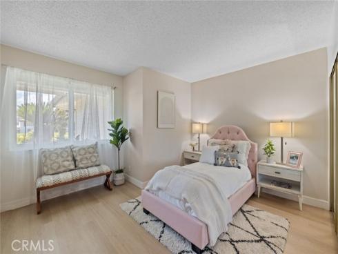 1384  Roxborough  , Placentia, CA