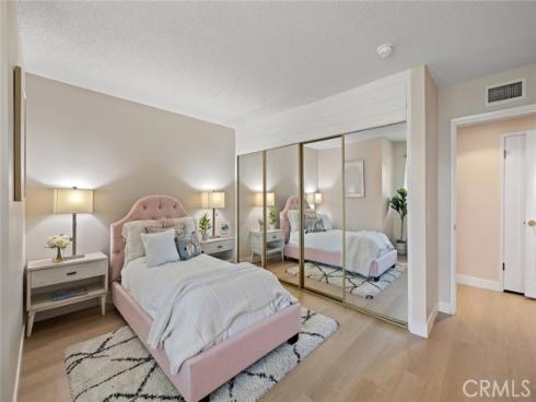 1384  Roxborough  , Placentia, CA