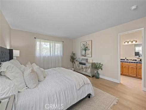 1384  Roxborough  , Placentia, CA