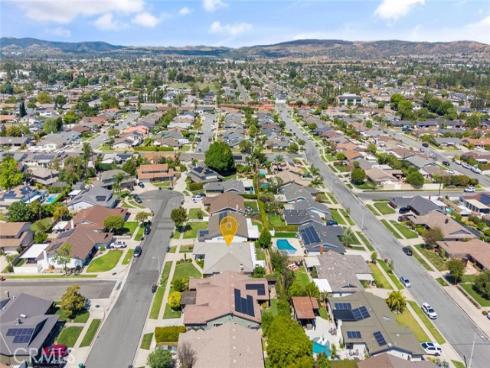 1384  Roxborough  , Placentia, CA