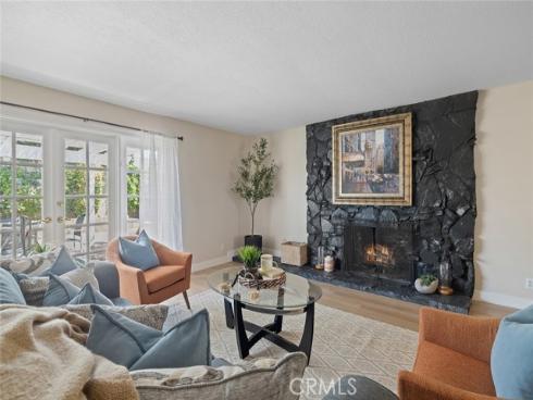 1384  Roxborough  , Placentia, CA