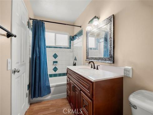 718  Kenoak  , Placentia, CA