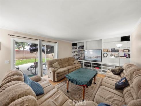 718  Kenoak  , Placentia, CA