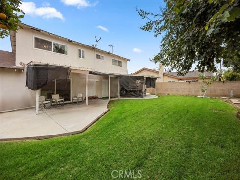 718  Kenoak  , Placentia, CA