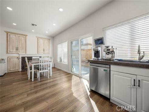 1124  Davis  , Placentia, CA