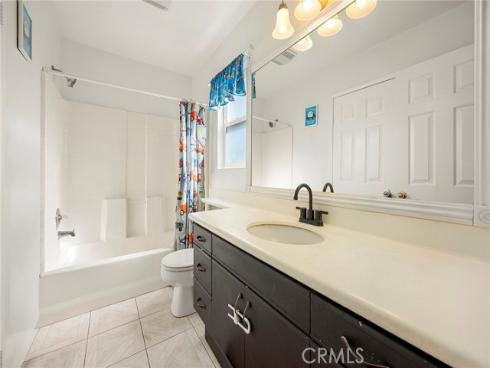 1124  Davis  , Placentia, CA