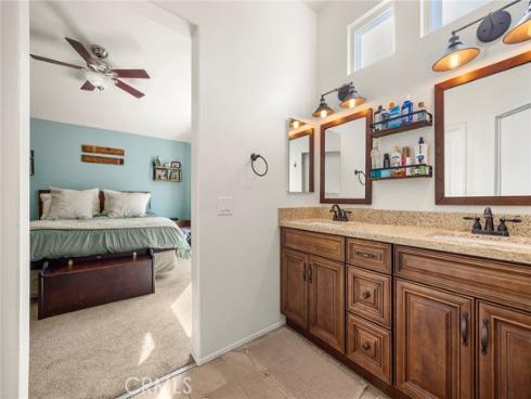 1124  Davis  , Placentia, CA