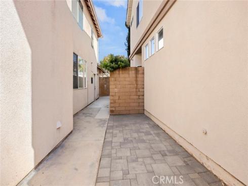 1124  Davis  , Placentia, CA