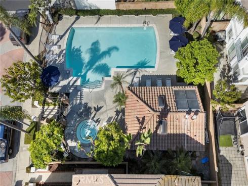 1124  Davis  , Placentia, CA