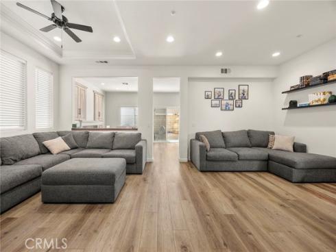 1124  Davis  , Placentia, CA