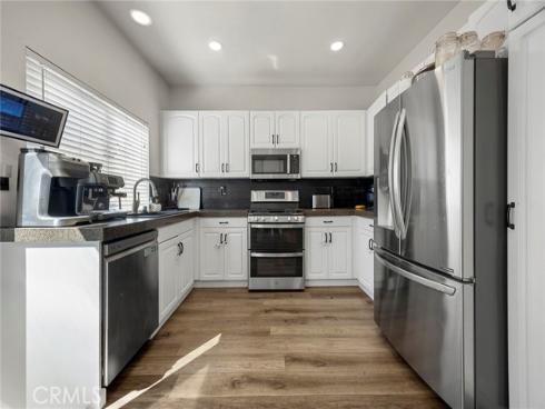 1124  Davis  , Placentia, CA