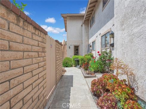 121  Doverfield  61  Drive, Placentia, CA