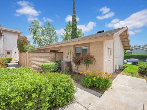 121  Doverfield  61  Drive, Placentia, CA