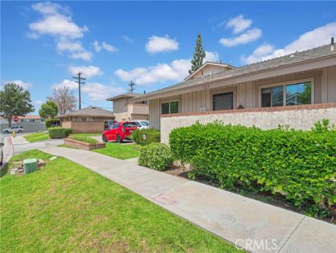 121  Doverfield  61  Drive, Placentia, CA
