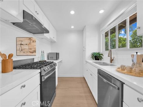 121  Doverfield  61  Drive, Placentia, CA