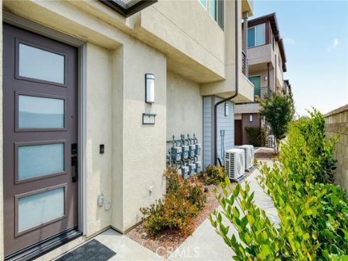 1560  Topeka  7 , Placentia, CA