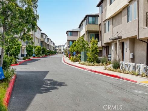 1560  Topeka  7 , Placentia, CA