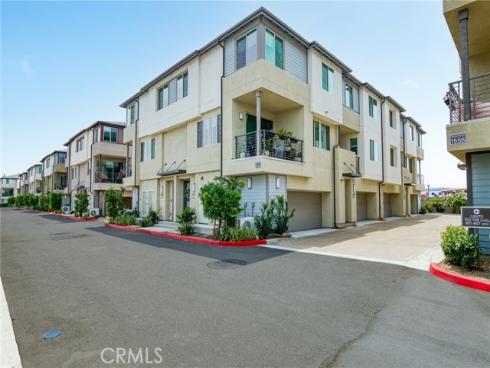1560  Topeka  7 , Placentia, CA