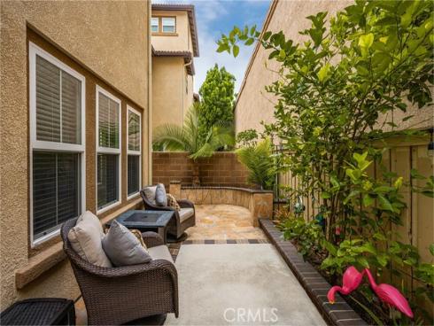 253 E Santa Fe   Court, Placentia, CA