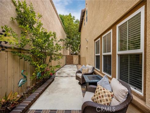 253 E Santa Fe   Court, Placentia, CA