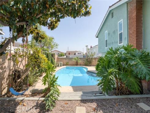 1618 Salmon River , Placentia, CA