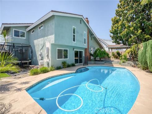 1618 Salmon River , Placentia, CA
