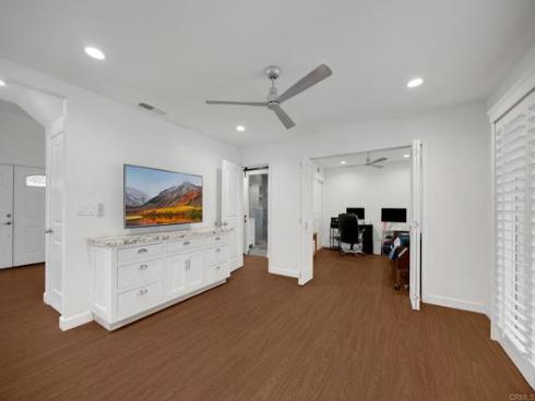 407 Barry Place, Placentia, CA