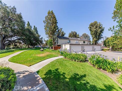 1524 Sherwood Village , Placentia, CA