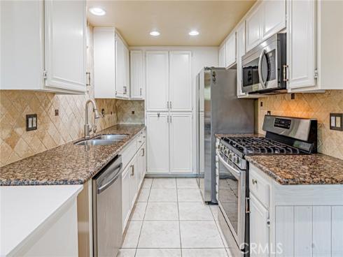 1524 Sherwood Village , Placentia, CA