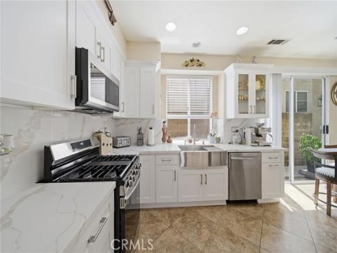 1032 E Van Gorden , Placentia, CA