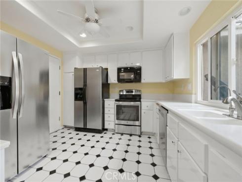1260  Tiburon  , Placentia, CA