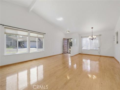 1260  Tiburon  , Placentia, CA
