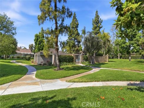 1260  Tiburon  , Placentia, CA