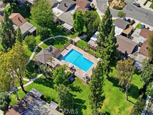1260  Tiburon  , Placentia, CA