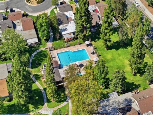 1260  Tiburon  , Placentia, CA