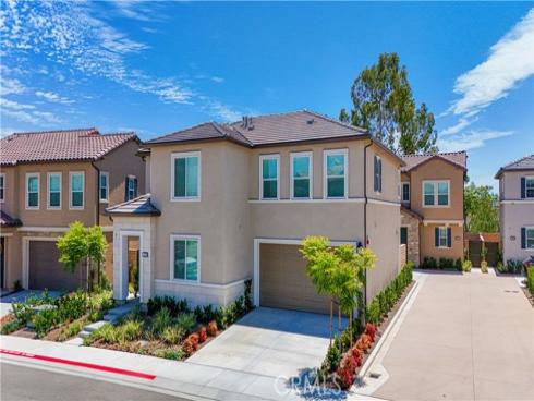 581  Patten  , Placentia, CA