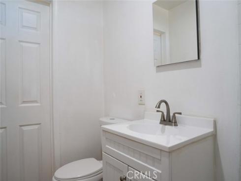 1664  Oak  , Placentia, CA